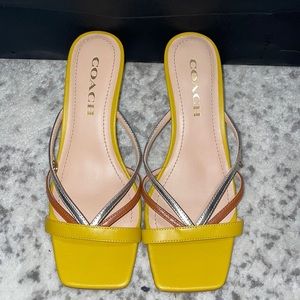 BRAND NEW!! Coach Heals